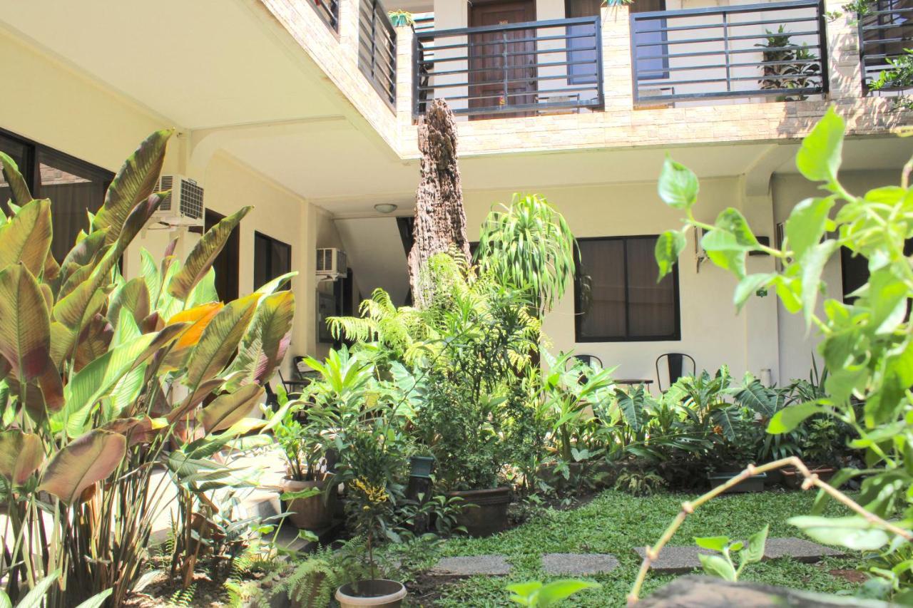 Balaibinda Lodge Coron Exterior photo