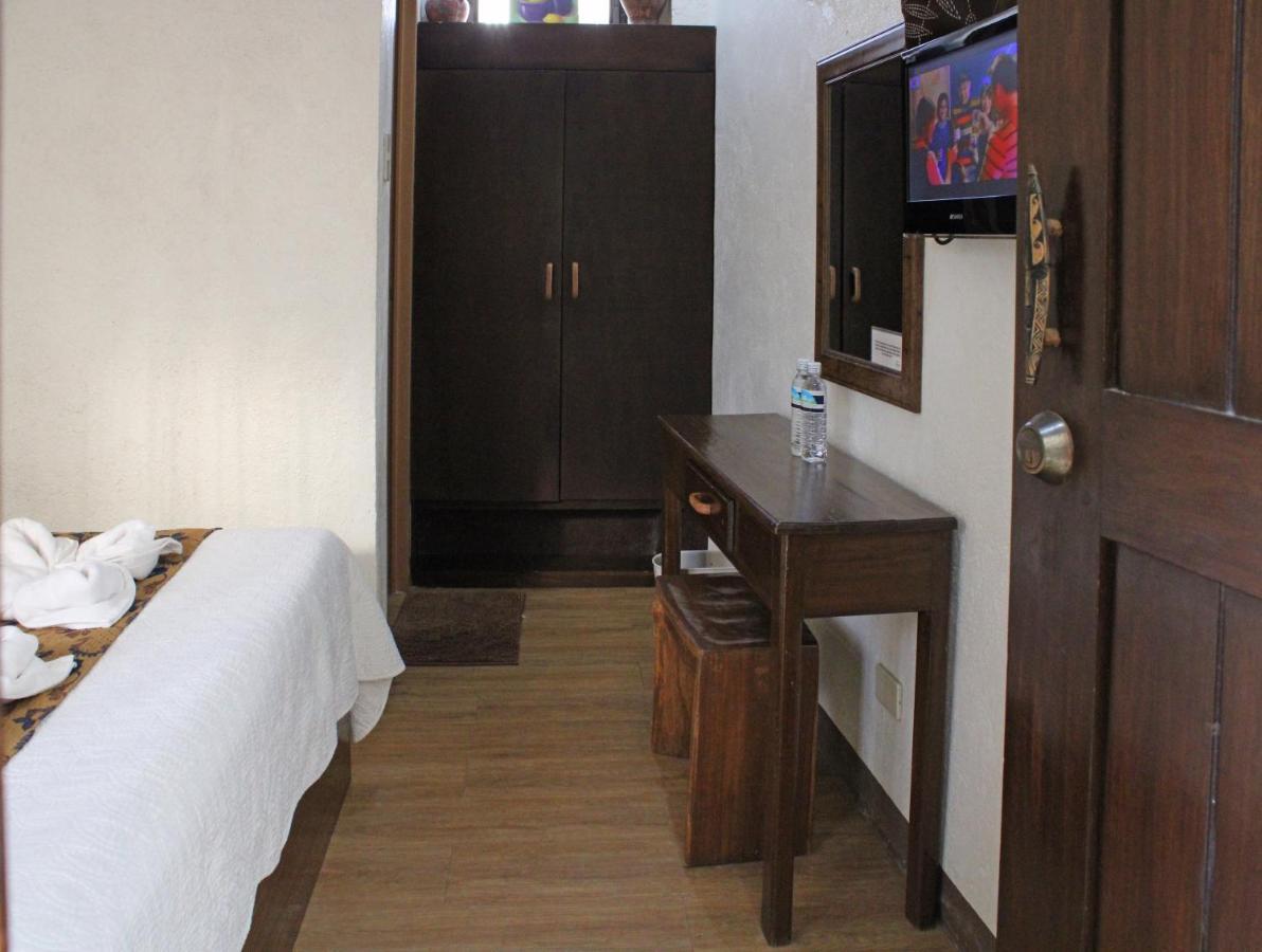 Balaibinda Lodge Coron Exterior photo