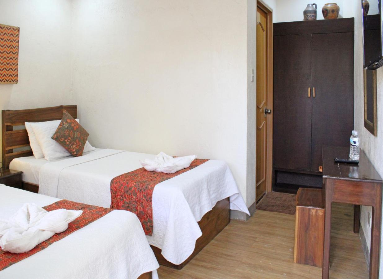Balaibinda Lodge Coron Exterior photo