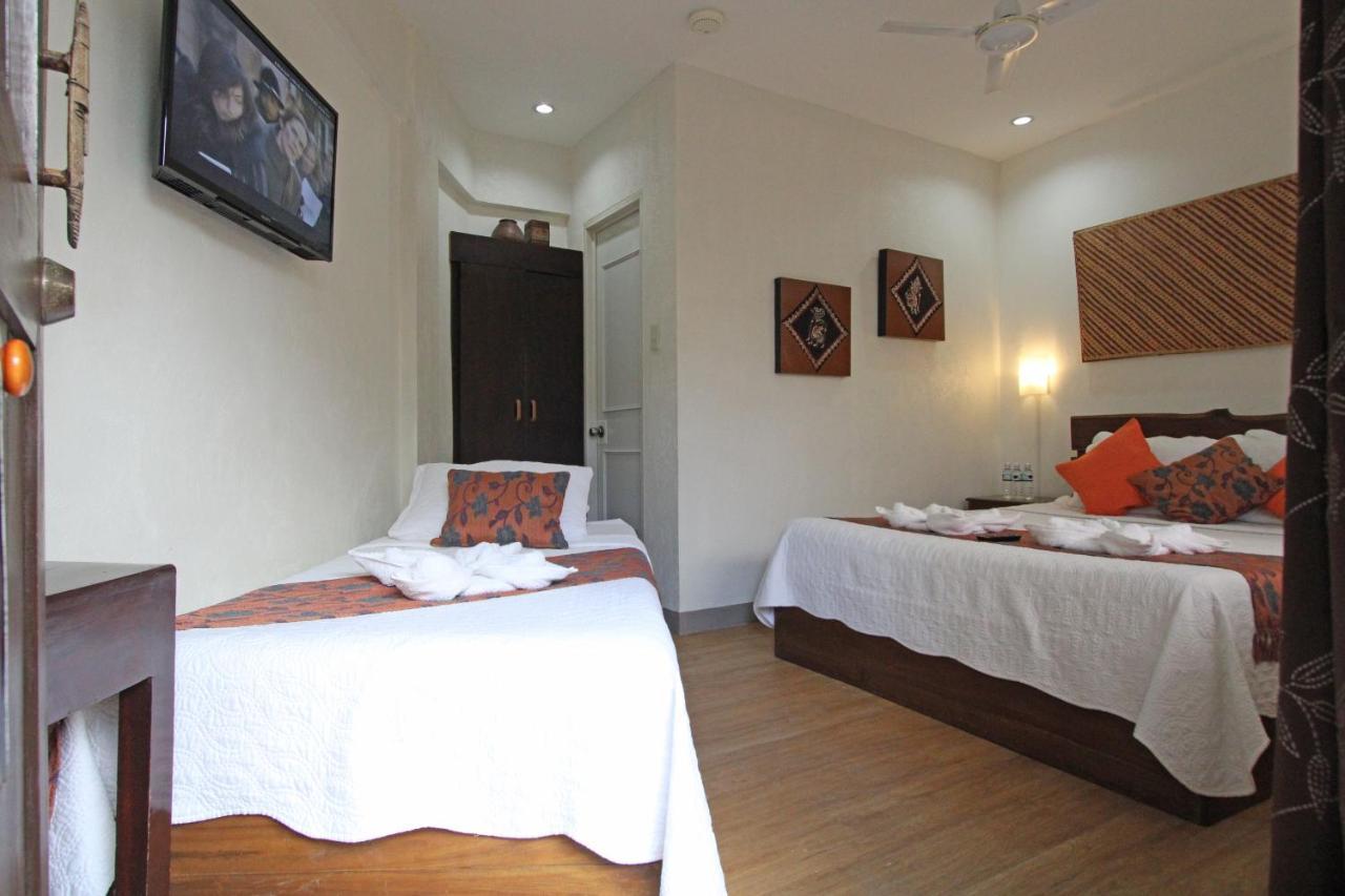 Balaibinda Lodge Coron Exterior photo